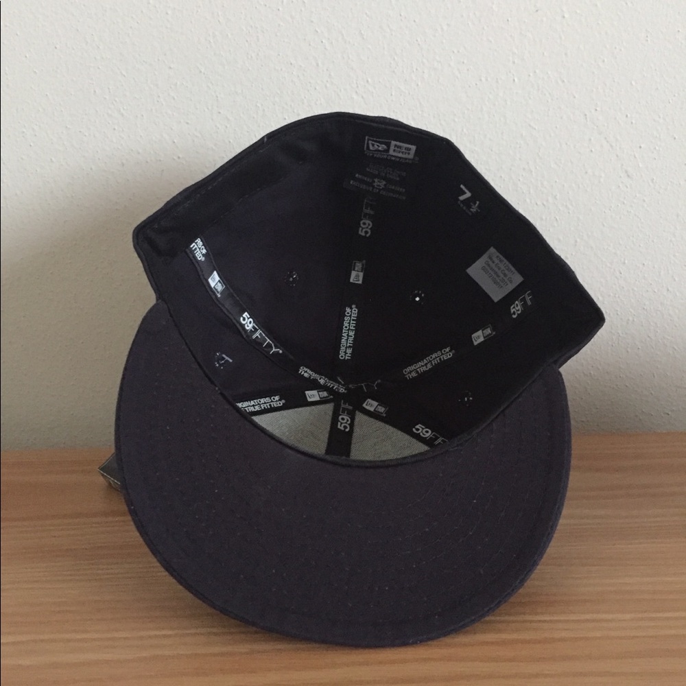 Akoo Inner City Stickball New Era 59Fifty Fitted - Picture 6 of 6